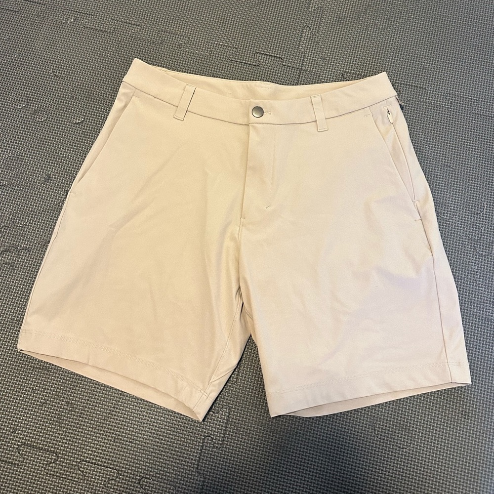 Lululemon Men’s Commission Short Khaki